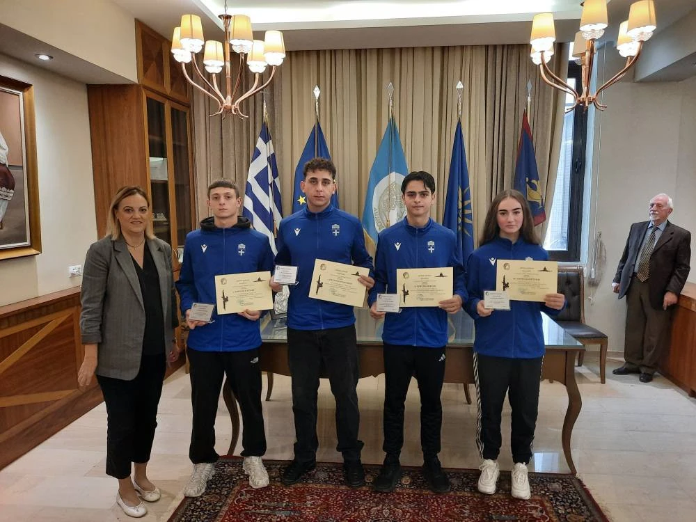 elpides-serrwn.jpg elpides-serrwn.jpg