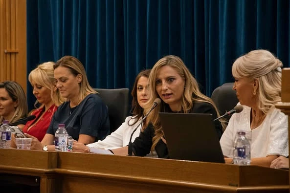 epimelitirio-ghinaikes1.jpg epimelitirio-ghinaikes1.jpg