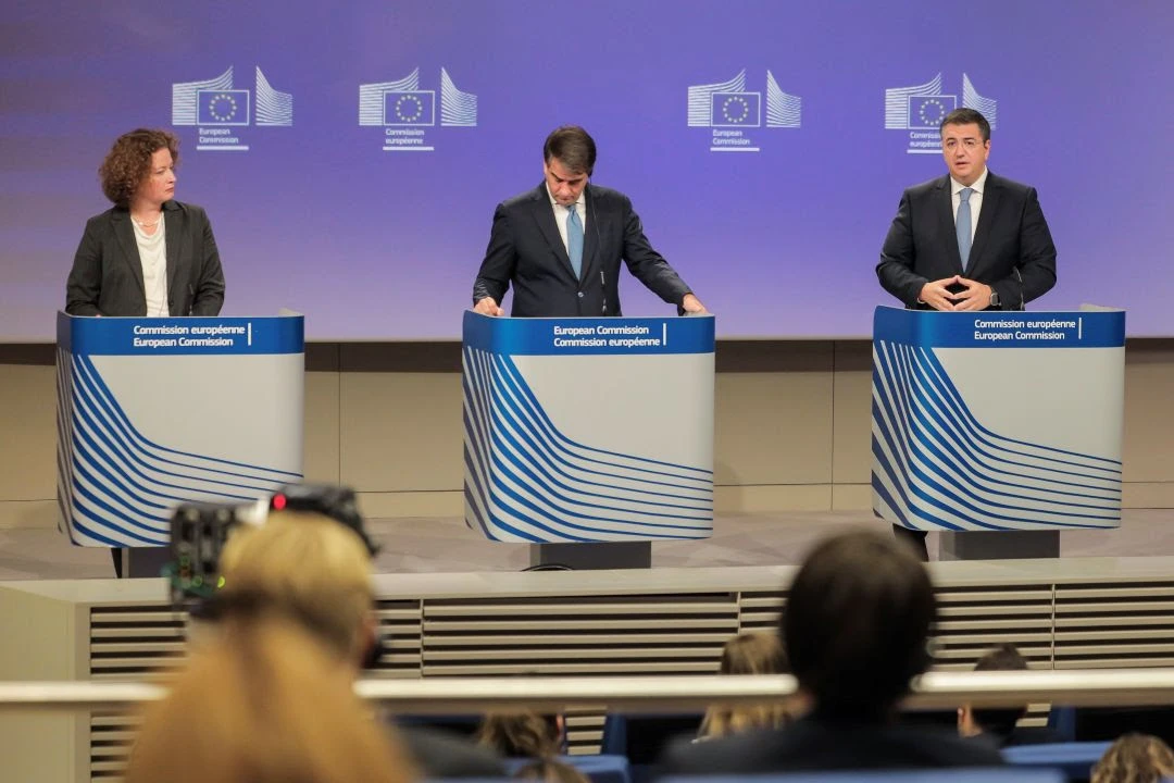 apostolos-tzitzikostas-evropaikos-sidirodromos.jpg?v=0