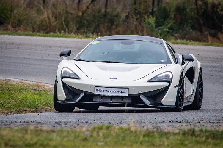 supercars2.jpg supercars2.jpg