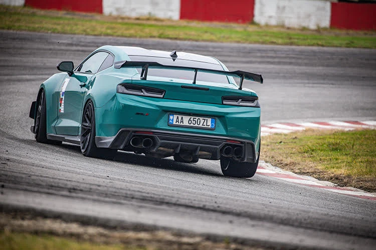 supercars4.jpg supercars4.jpg