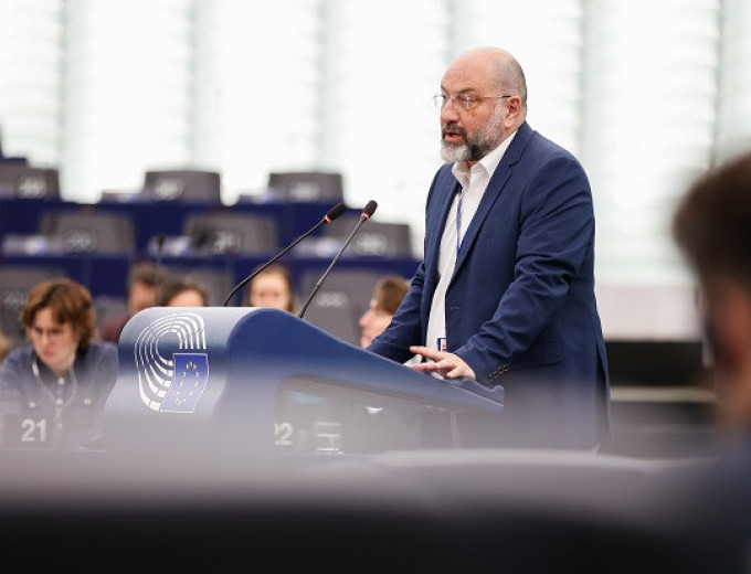 Σάκης Αρναούτογλου: Από τον Βόλο στην Ευρώπη τα αιτήματα των ψαράδων