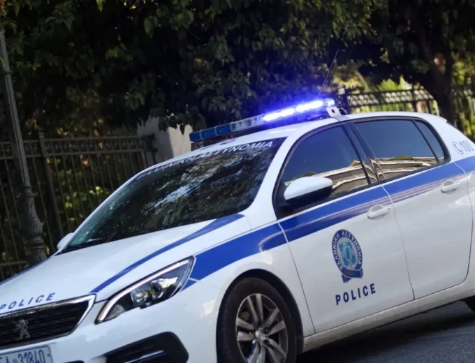 Νέο Ηράκλειο: 16χρονος λήστεψε 12χρονες με απειλή μαχαιριού – Έκλεψε το κινητό της μίας και αργότερα συνελήφθη