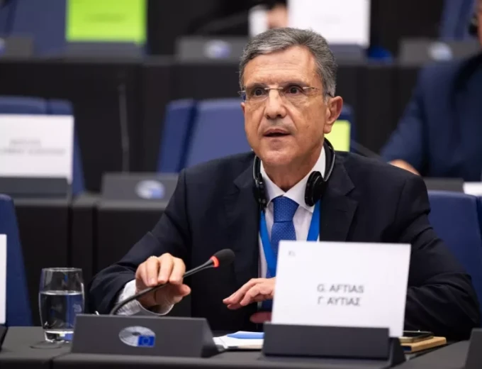 Γ. Αυτιάς σε Επίτροπο Ενέργειας: «Ρίξτε τις τιμές του ρεύματος για να πέσει η ακρίβεια»