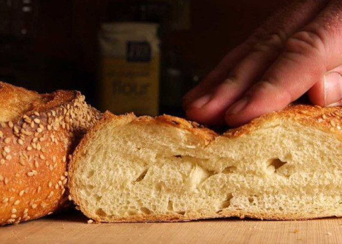 Πώς διατηρείται περισσότερες μέρες το ψωμί – Τι γίνεται όταν μπαίνει στο ψυγείο.