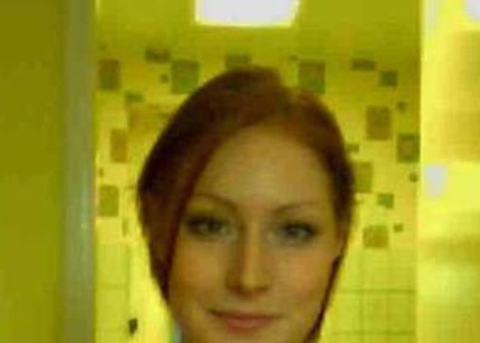 ΚΑΘΗΓΗΤΡΙΑ ΜΟΥΣΙΚΗΣ ΕΚΑΝΕ ΣΕΞ ΜΕ 2 17ΧΡΟΝΟΥΣ ΑΠΟ ΤΗ ΧΟΡΩΔΙΑ ΤΗΣ!