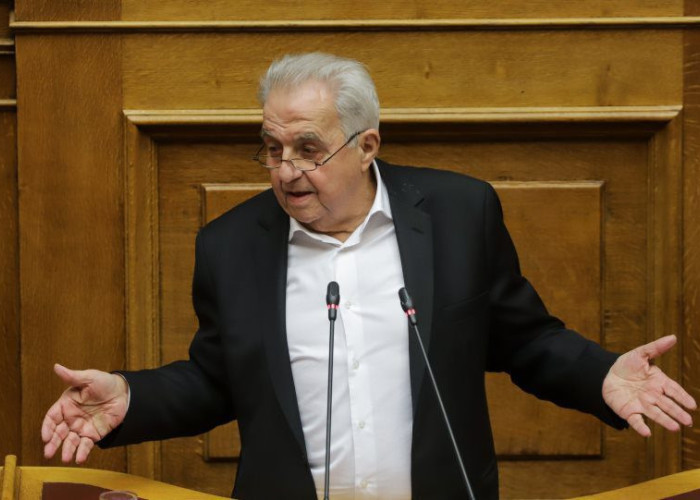 ΦΛΑΜΠΟΥΡΑΚΗΣ ΓΙΑ ΕΚΡΗΞΗ ΣΤΟΝ ΣΚΑΙ: KAI ΕΜΕΝΑ ΜΕ ΕΚΑΨΑΝ ΤΟ ΣΠΙΤΙ ΑΛΛΑ ΔΕΝ ΤΟ ΕΚΑΝΑ ΘΕΜΑ!