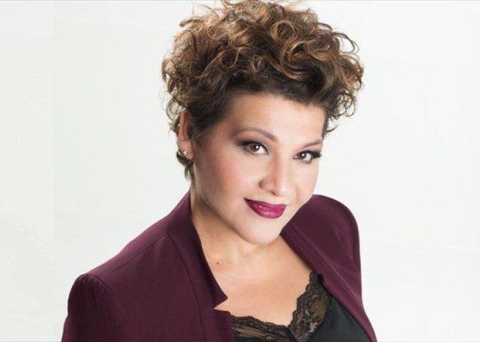 Η Γιώτα Νέγκα το Σάββατο στο EKKO stage live Σέρρες