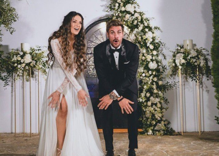 Άκης Πετρετζίκης: Αντίστροφη μέτρηση για τη γέννηση της κόρης του