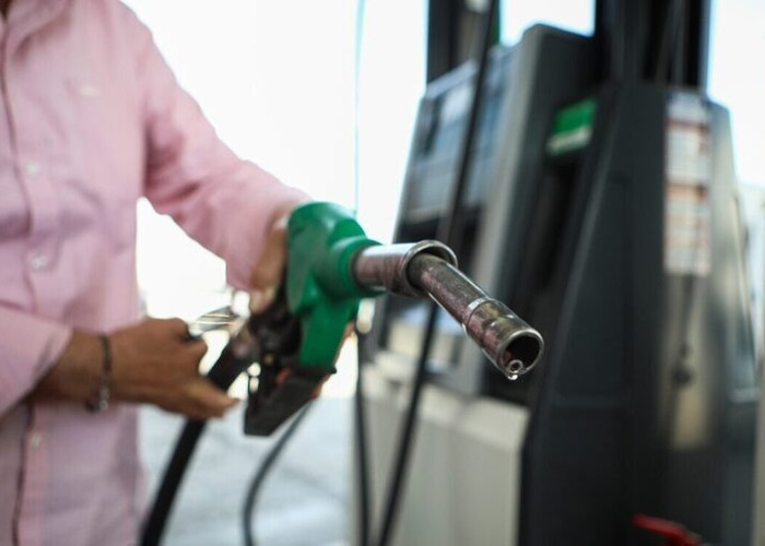 Ετοιμάζει η Κυβέρνηση: Παρέμβαση για το πετρέλαιο κίνησης