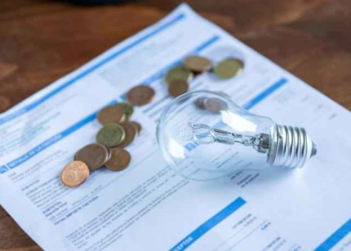 Πέφτει καθημερινά η μέση τιμή του ηλεκτρικού ρεύματος!