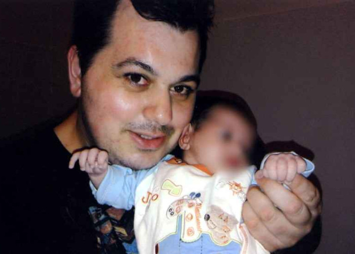 «Τον σκότωσαν, αποκλείεται να αυτoκτόvησε»: Συγκλονίζει ο πατέρας του αδικοχαμένου 31χρονου Δημήτρη Σαράντη