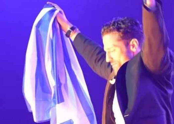 Κωνσταντίνος Αργυρός: Τραγούδησε Παντελίδη στην Αυστραλία και συγκίνησε – “Δεν θα σταματήσω ποτέ να το λέω”