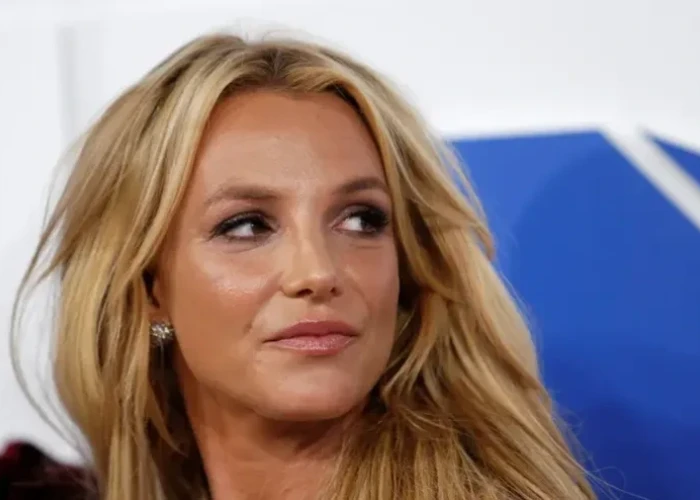 Μπρίτνεϊ Σπίαρς: «Η σχέση μου με τα μπότοξ τελείωσε. Eίμαι σαν να με έχουν δείρει»