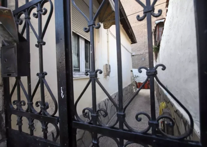 Εύβοια: Ηλικιωμένος ήρθε αντιμέτωπος με κακοποιούς και ο γιος έβλεπε «ζωντανά» τη ληστεία από κάμερες ασφαλείας