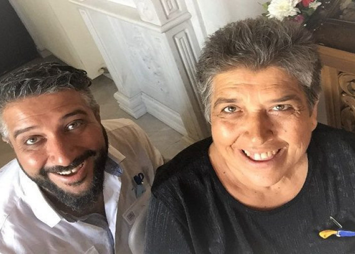 Μάνα, είπες ότι μας αγαπάς και έφυγες. Ηρέμησες από τον καρκίνο.