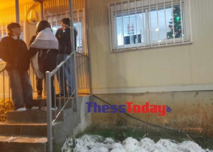 ΚΤΕΛ: Επιβάτες καταγγέλλουν ότι έμειναν χιονοθύελλα επειδή οι εργαζόμενοι στα διόδια δεν τους άνοιγαν τα γραφεία