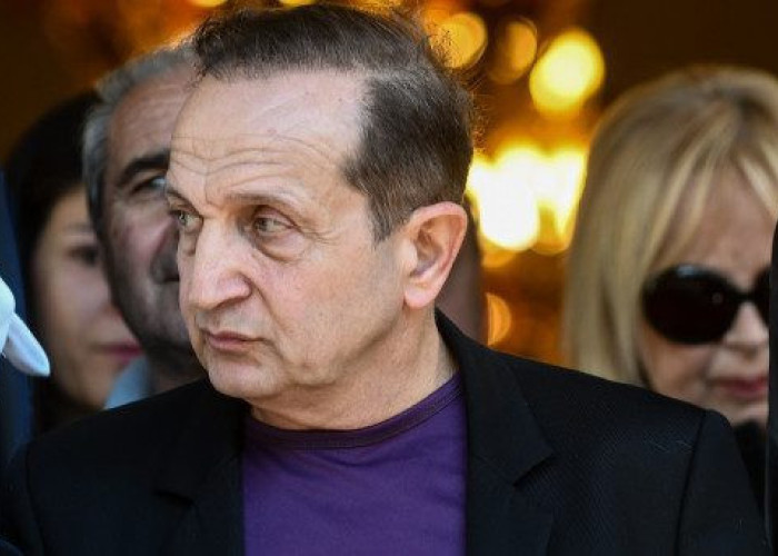 Σπύρος Μπιμπίλας: Θύμα χυδαίας επίθεσης μετά την ψήφιση του νόμου για το γάμο ομόφυλων ζευγαριών