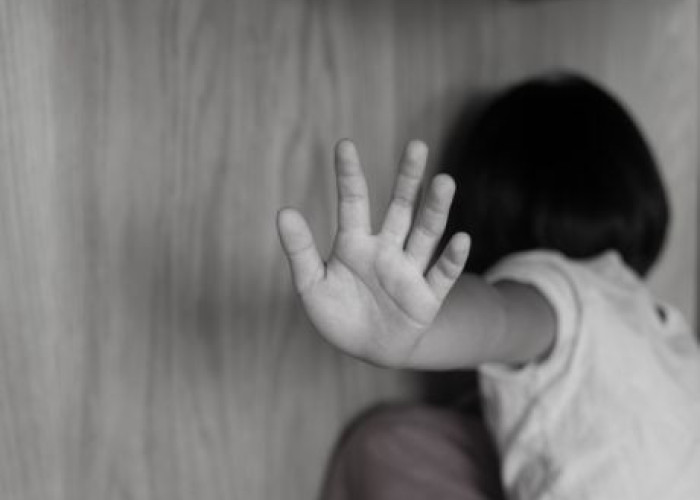 Ηράκλειο: «Της έκλεινε το στόμα να μην κλαίει, είχε σημάδια» – Σοκαριστική μαρτυρία για την κακοποίηση της 3χρονης