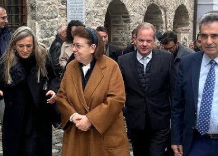 Κώστας Καραμανλής: Είμαστε ευγνώμονες στην οικογένεια Μαρτίνου