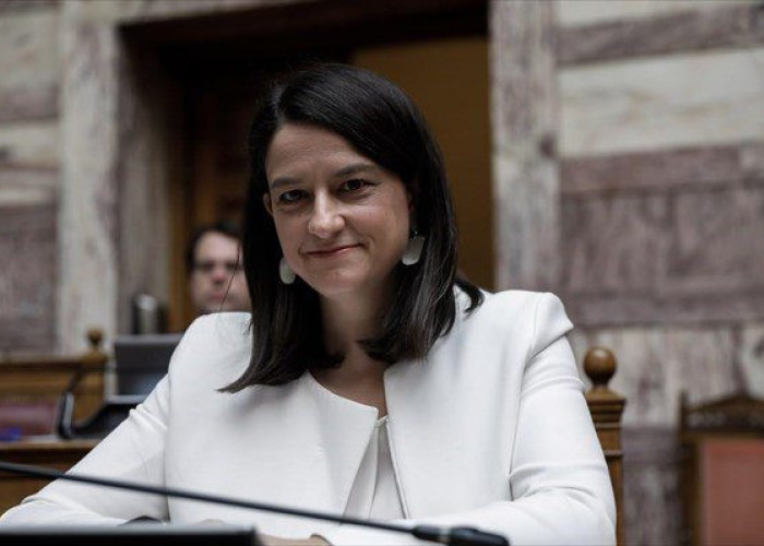 Όλες οι αλλαγές σε μισθούς, συντάξεις, ασφαλιστικές εισφορές και αναπηρία το 2025