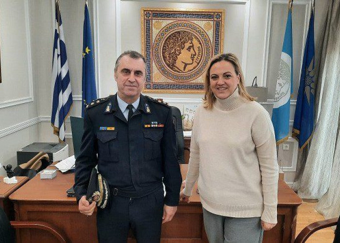 Εθιμοτυπική συνάντηση της Δημάρχου Σερρών με τον Διοικητή της ΔΙ.ΠΥ.Ν. Σερρών