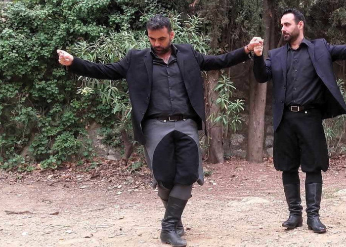 Άρωμα Κρήτης στη Μακεδονία και τη Θράκη με παρουσιάσεις και Σεμινάρια Κρητικών Χορών από τον Γιάννη Μεγαλακάκη