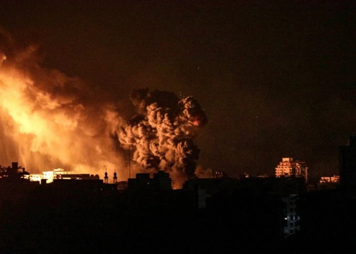 Γάζα: Τουλάχιστον πέντε νεκροί, ανάμεσά τους στέλεχος της Χαμάς, στους ισραηλινούς βομβαρδισμούς στο νοσοκομείο Νάσερ