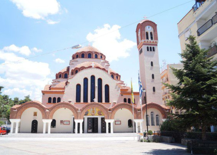 Ιερός Ναός Παμμ. Ταξιαρχών Σερρών: Tρισάγιο στη μνήμη των θυμάτων των Τεμπών αύριο Παρασκευή