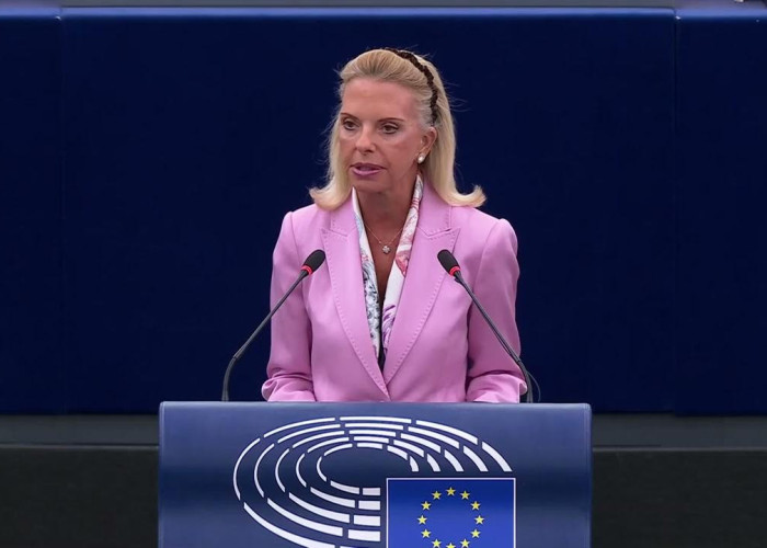 Ελίζα Βόζεμπεργκ: Η προστασία και η ασφάλεια των παιδιών πρέπει να είναι διαρκής