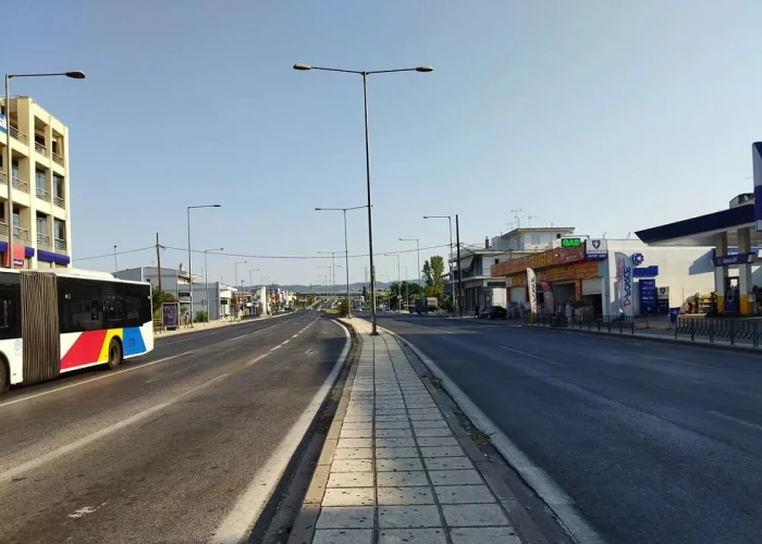 Εργασίες συντήρησης οδικού ηλεκτροφωτισμού στην οδό Λαγκαδά