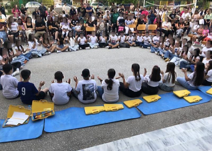 Διοργάνωσαν συναυλία με συμβολικό αντίτιμο για να βοηθήσουν 16χρονο συντοπίτη τους