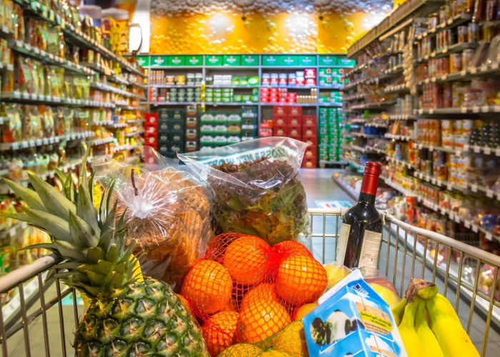Σούπερ μάρκετ: Για ποιον λόγο ξοδέψαμε περισσότερα χρήματα φέτος