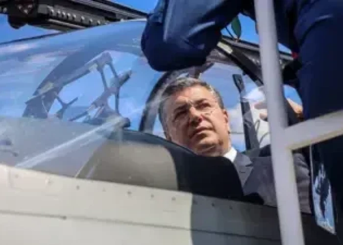 Απόστολος Τζιτζικώστας: "Οι αεροπορικές μεταφορές πρέπει να είναι ανταγωνιστικές και βιώσιμες"