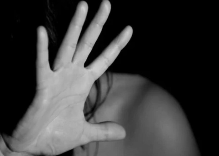 Φρίκη στην Ελευσίνα: Κατακρατούσε χωρίς τη θέλησή της 17χρονη, την βίαζε και την εξέδιδε