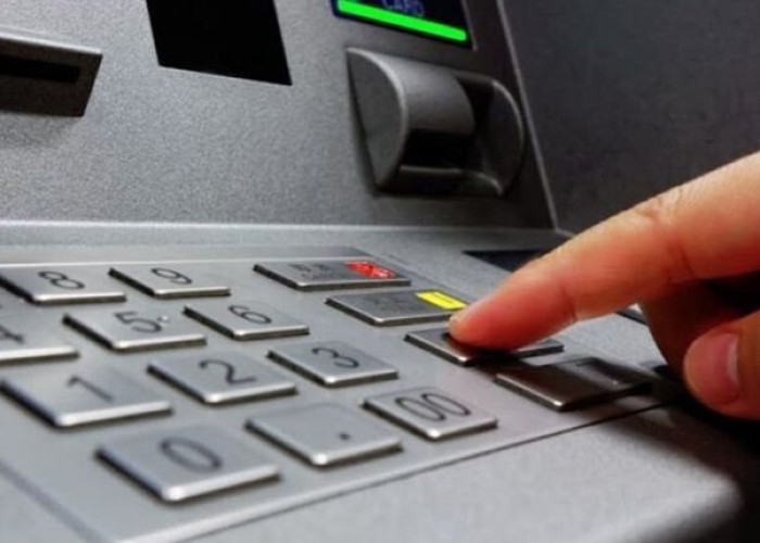 Αναλήψεις χωρίς προμήθεια από τις 11 Αυγούστου σε ΑΤΜ τραπεζών