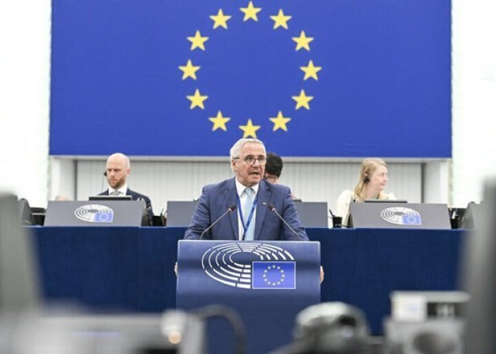 Γιάννης Μανιάτης: Μας κοροϊδεύουν με τον νέο Ευρωπαϊκό Προϋπολογισμό