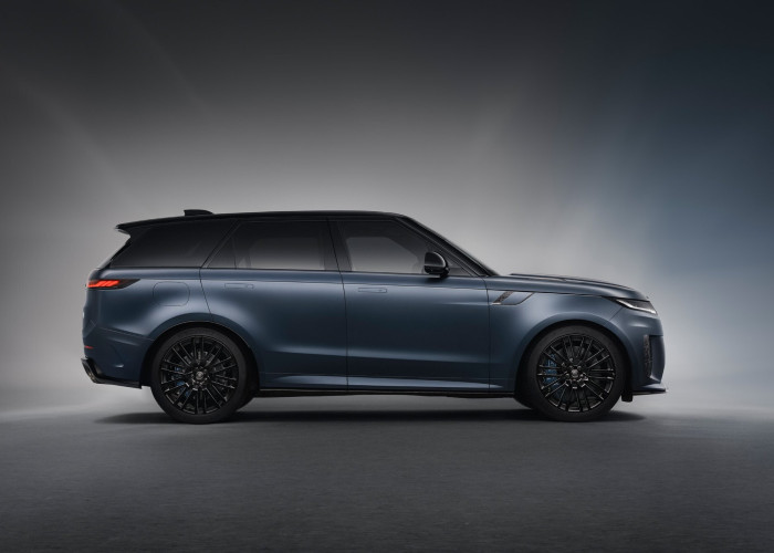 Πουλήθηκε στην Ελλάδα το πρώτο καυτό Range Rover Sport