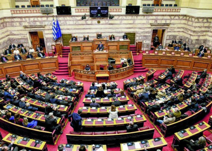 Στο Δικαστικό Συμβούλιο παραπέμφθηκε ο Καραμανλής για την υπόθεση των Τεμπών