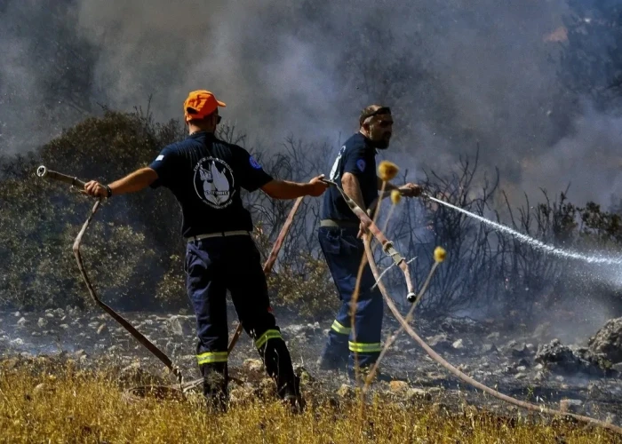 Φωτιά σε δασική έκταση στην περιοχή Λευκόγεια της Δράμας
