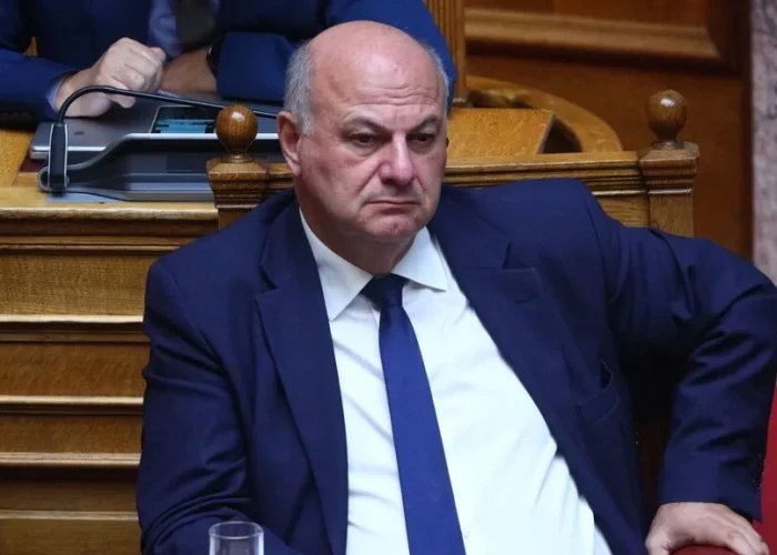 «Καίει» η θέση του Τσιάρα - Κανείς βουλευτής δεν θέλει την θέση του Υπουργού Αγροτικής Ανάπτυξης