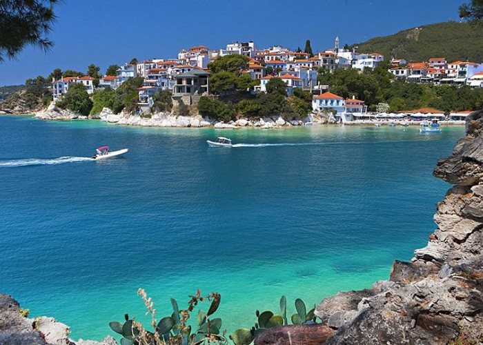 Νεκρή γυναίκα σε παραλία της Κατερίνης