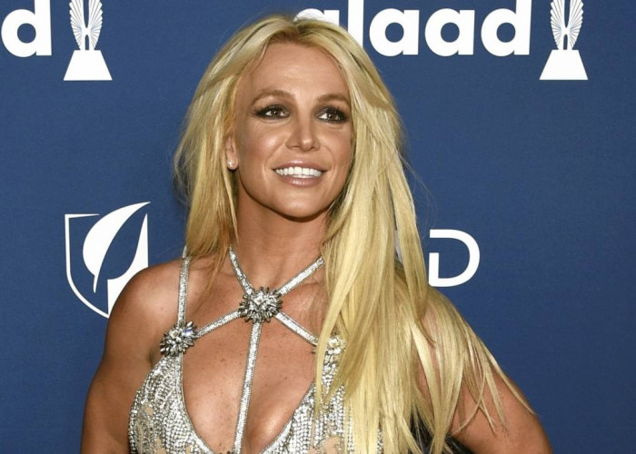 Μπρίτνεϊ Σπίαρς:Σοκάρει ο πρώην της-«Στεκόταν με μαχαίρι πάνω από τα κεφάλια των παιδιών»-Τι απαντά;