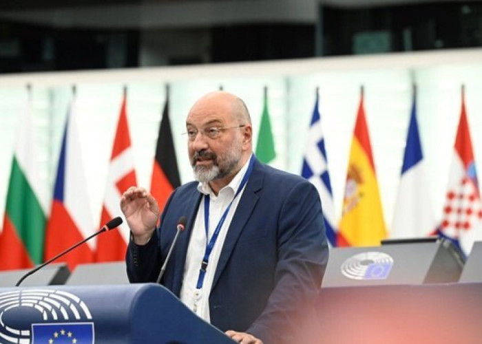 Σάκης Αρναούτογλου-Η Κυβέρνηση εγκαταλείπει την Ελληνική αλιεία και τα κυριαρχικά μας δικαιώματα στο Αιγαίο