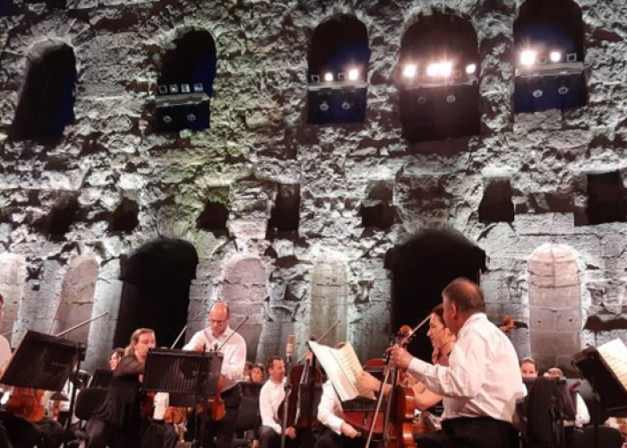 Στις Σέρρες προσλαμβάνουμε μουσικό η αρχιμουσικό;