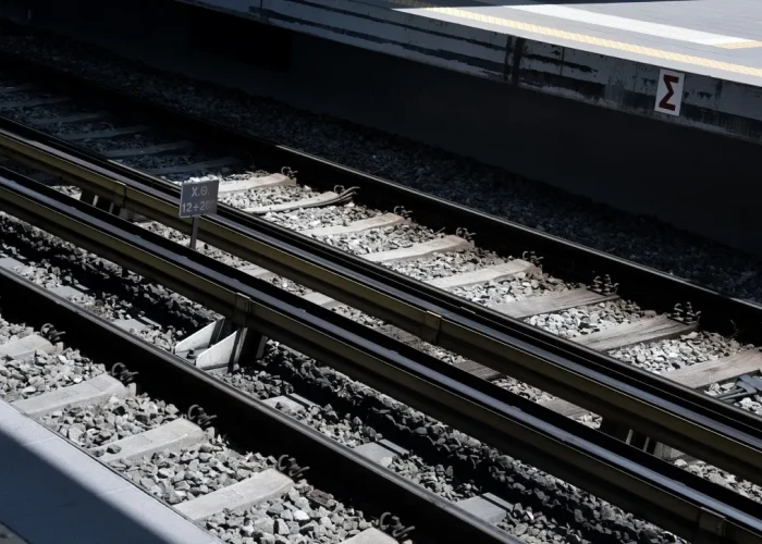 Ακινητοποιήθηκε συρμός του ΗΣΑΠ στο Μοναστηράκι