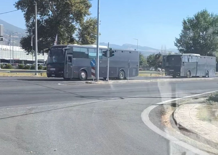 «Φούλαραν» οι δομές μεταναστών σε Σέρρες και Κλειδί