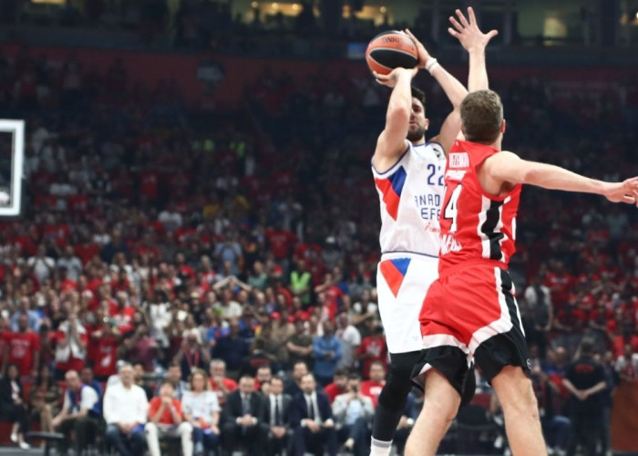 Ο Μίσιτς επέστρεψε με τρίποντο από τα 8 μέτρα στη Euroleague