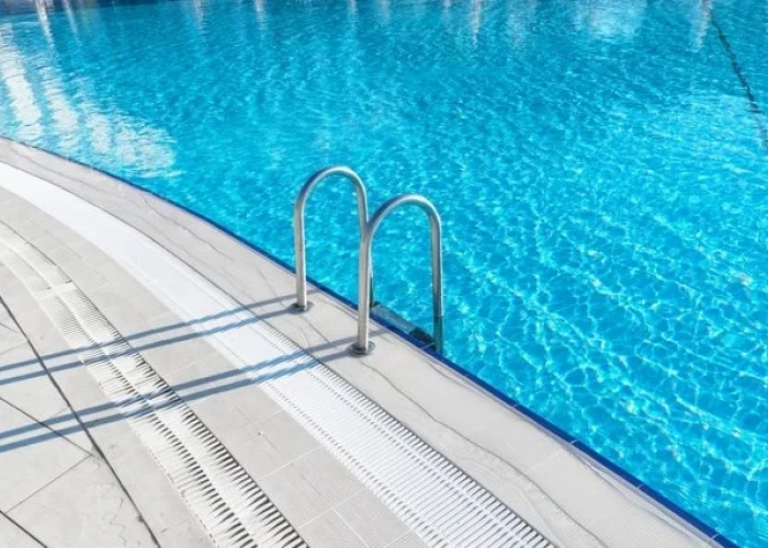 Σαντορίνη: Ελεύθεροι οι 3 συλληφθέντες για τον πνιγμό του 5χρονου στην πισίνα – Αναμένεται το πόρισμα του ιατροδικαστή