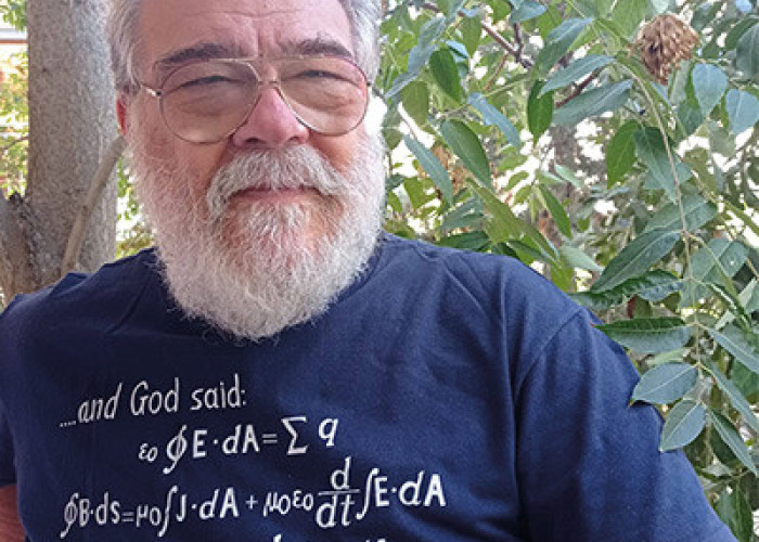 Ο Τεύκρος Μιχαηλίδης στις Σέρρες τη Παρασκευή 5/12 στη Βιβλιοθήκη